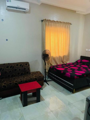 ACE SINGLE ROOM with Wifi, 24/7 Electricity, Security.